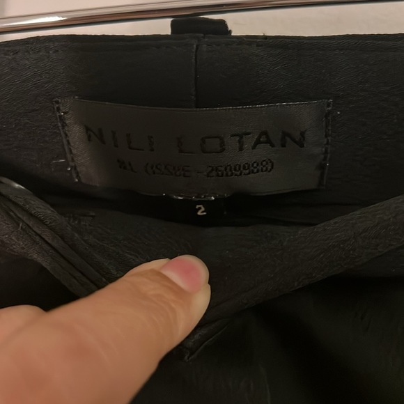 Nili Lotan satin fluid straight leg pant black with buttons at ankle size 2 - Picture 4 of 5